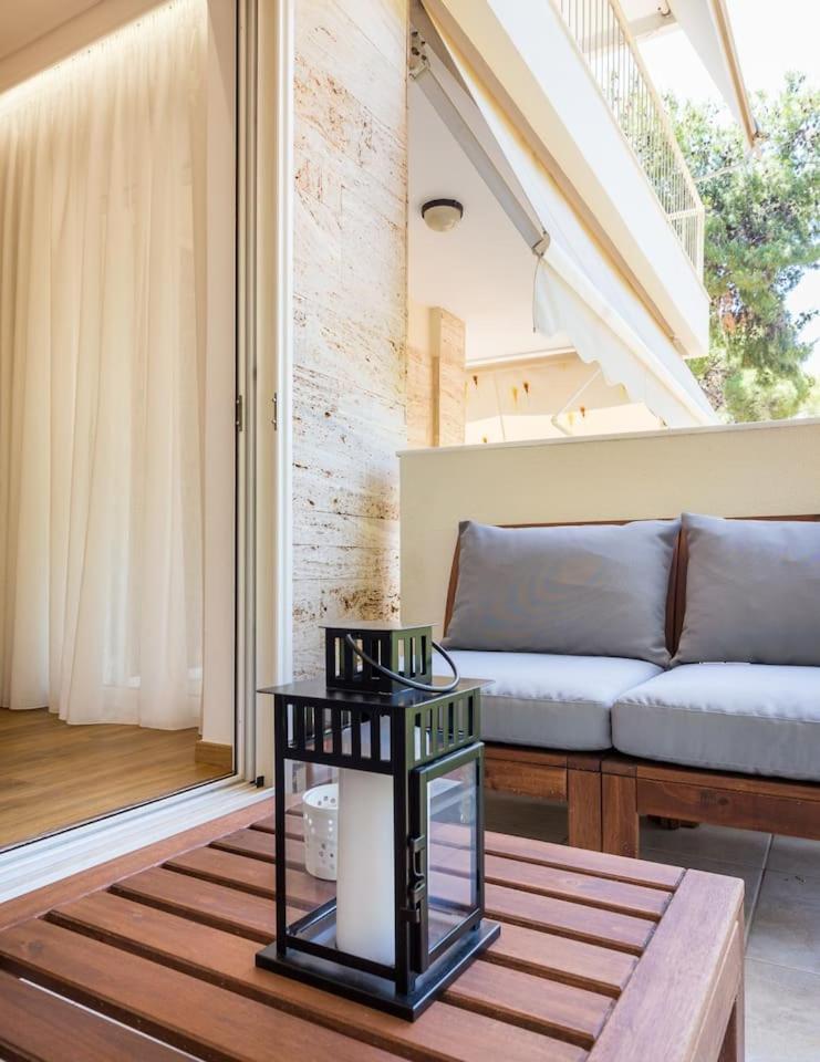 Elegant Apartment W Great Balcony In Vouliagmeni Athens Exterior photo